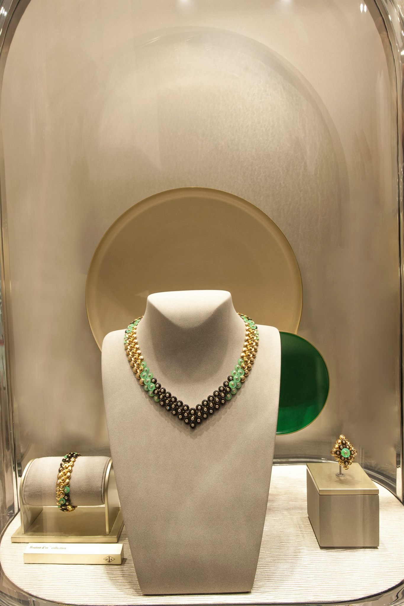 Van Cleef & Arpels Better Cleaning Company LTD